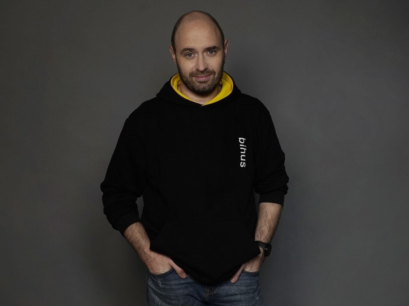 Почему президент должен реагировать на кейс Дубинского? Потому что на выборах Зеленский открыто агитировал за "Слугу народа"