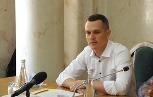 Кучер повертається на держслужбу