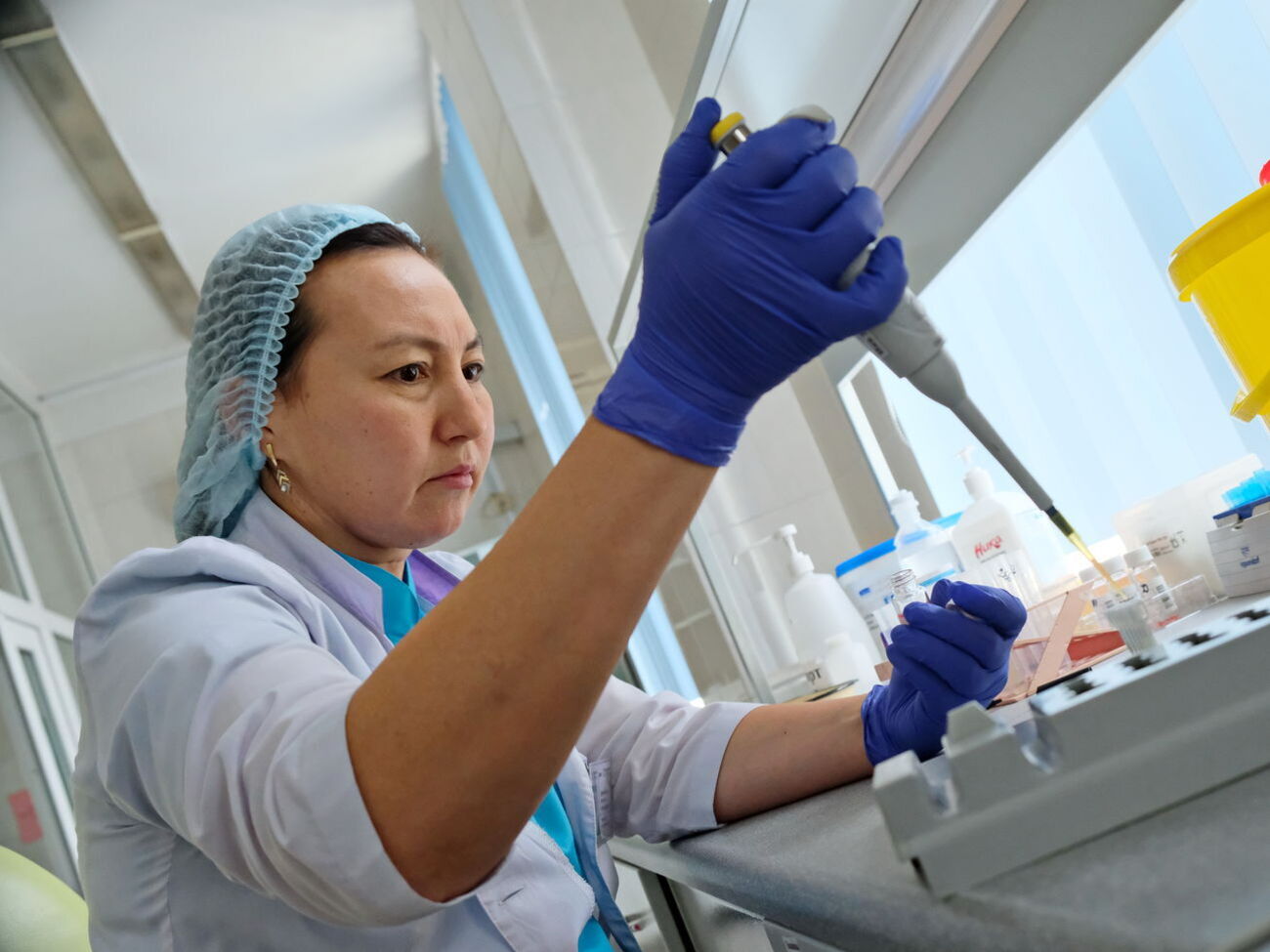 У Казахстані зафіксували майже 211 тис. випадків інфікування коронавірусом