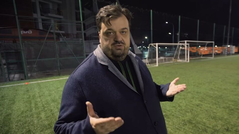 Уткин: В "Дне выборов 2" есть сцена, где я говорю полтора слова, но должен все время лежать в кадре