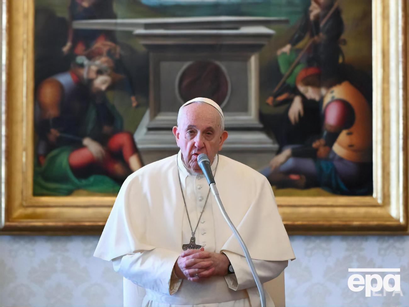 84-летний понтифик получил прививку одним из первых в Ватикане