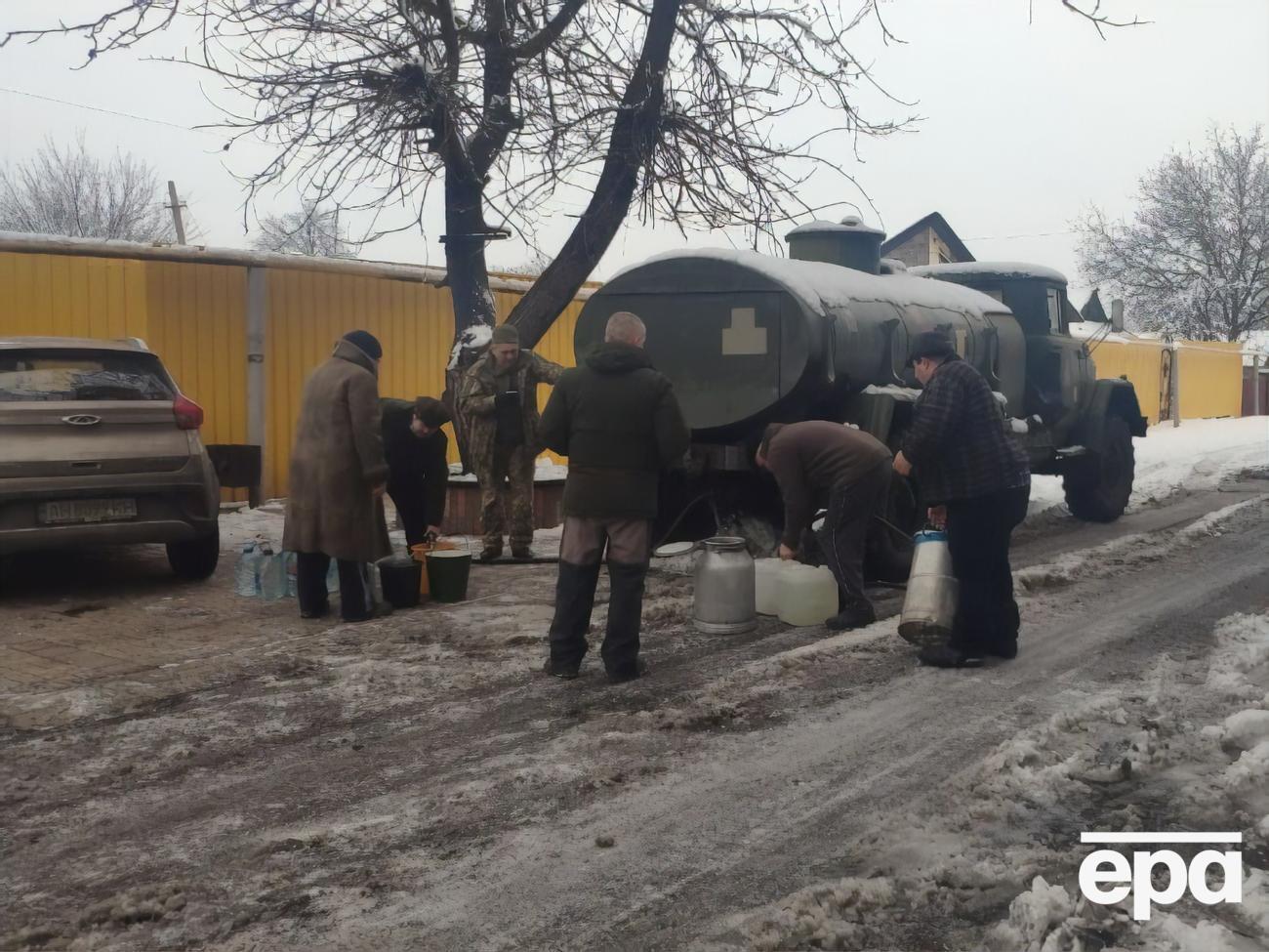 Без воды на Донбассе с 4 января оставалось около 38 тыс. человек