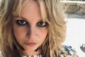 Спирс: Будьте в безопасности!