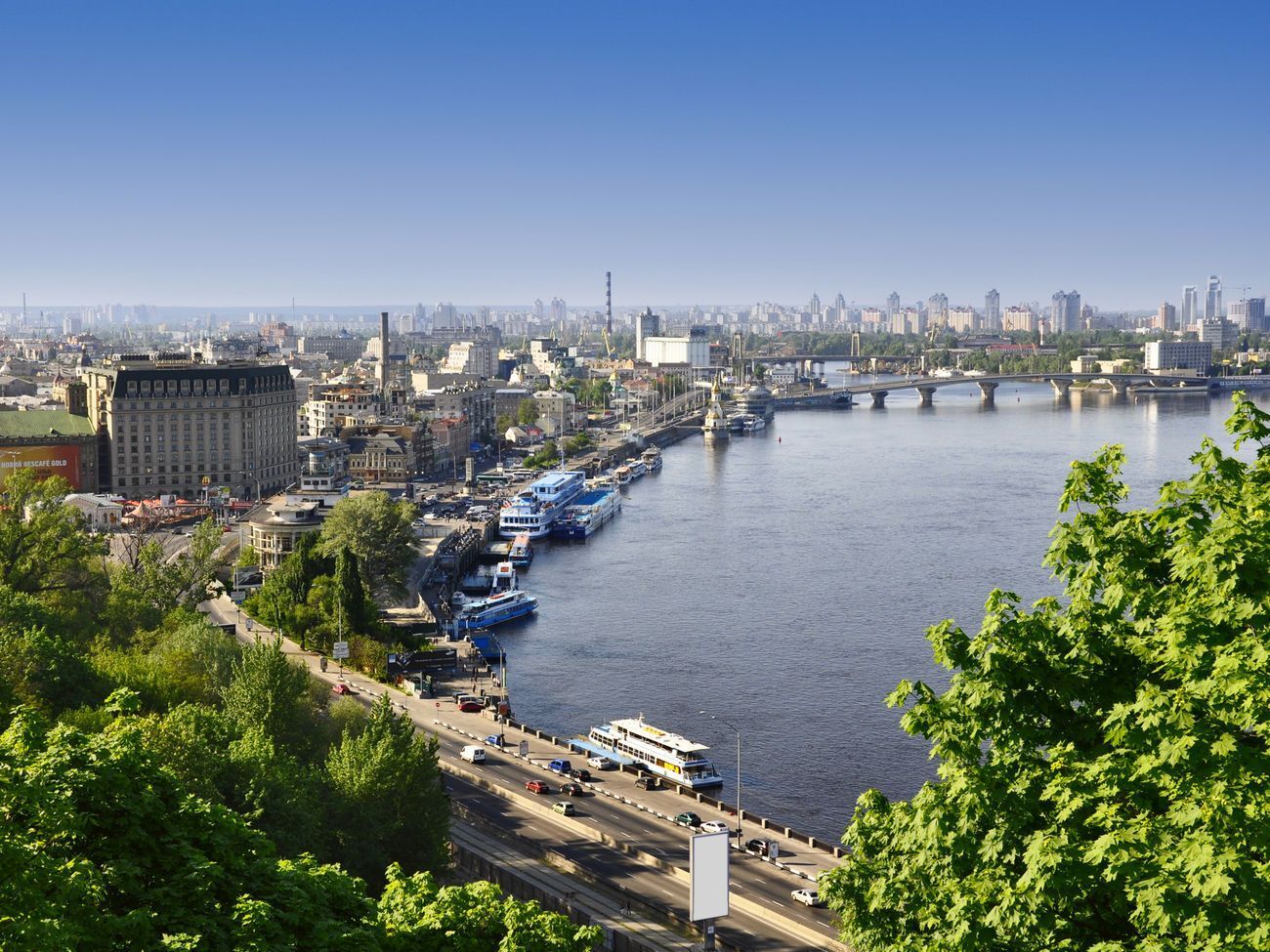 Новий сайт має розповідати світові про Україну, повідомив Кулеба