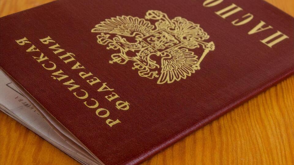 Окупаційні адміністрації видали жителям ОРДЛО 441 842 паспорти громадянина РФ