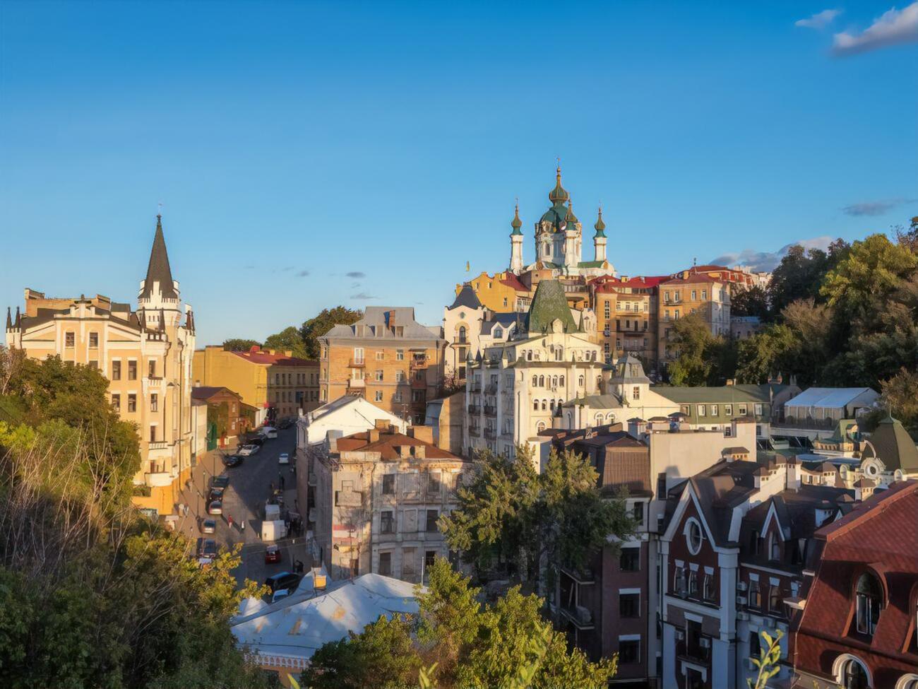 Общественность Андреевского спуска отметила, что на месте установки памятника Слипаку должны были провести археологические работы