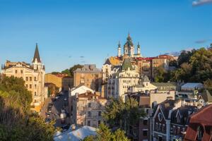 Общественность Андреевского спуска отметила, что на месте установки памятника Слипаку должны были провести археологические работы