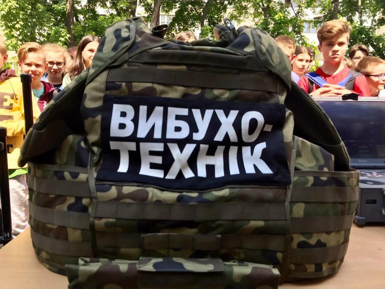 Вибухотехніки не виявили в дитячих садках небезпечних речовин і предметів