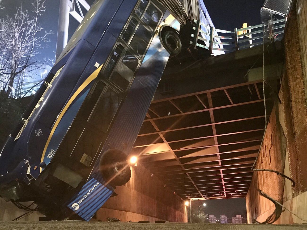 Найбільше постраждав водій автобуса &ndash; у нього травма щелепи