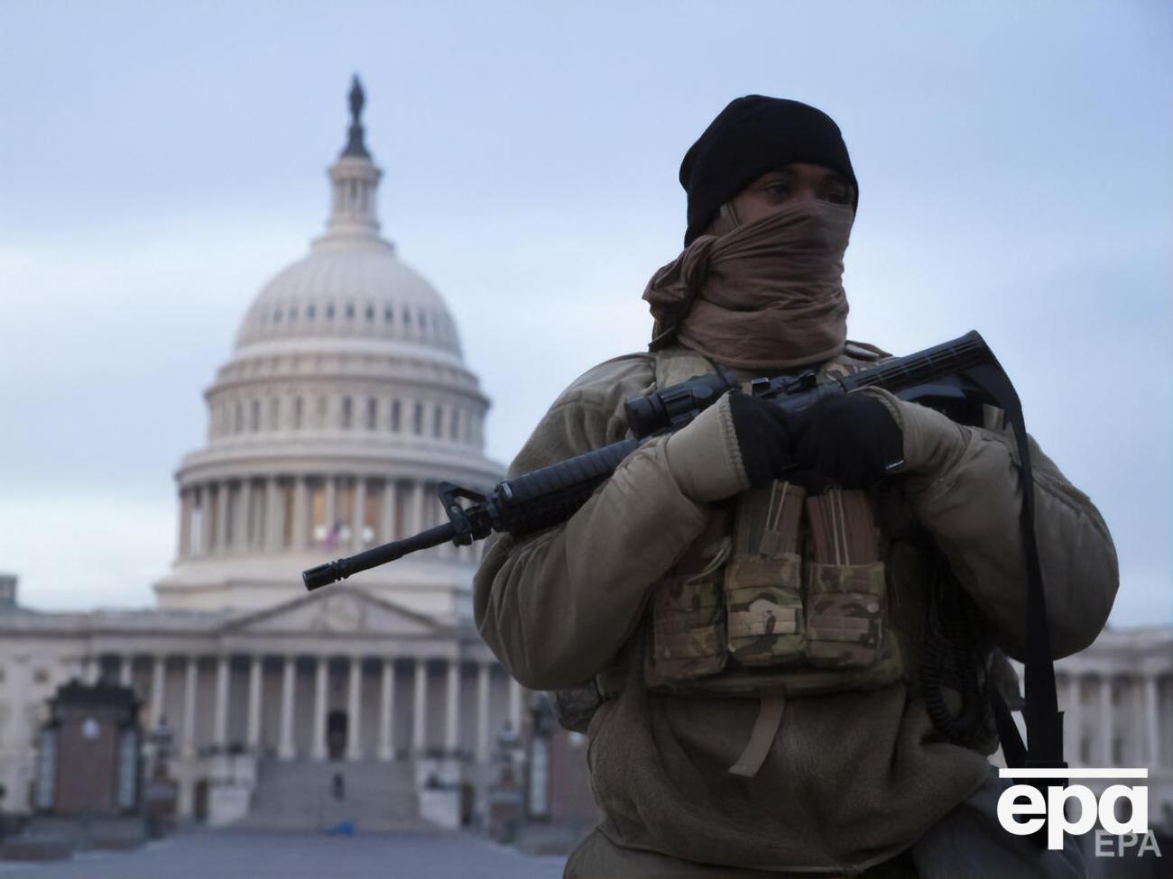 В Вашингтоне из-за протестов под Капитолием объявляли чрезвычайное положение