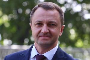Кремінь поскаржився, що на сьогодні в Україні немає державної програми розвитку та оволодіння державною мовою