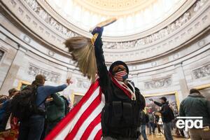 6 января сторонники Трампа взяли штурмом здание Конгресса США