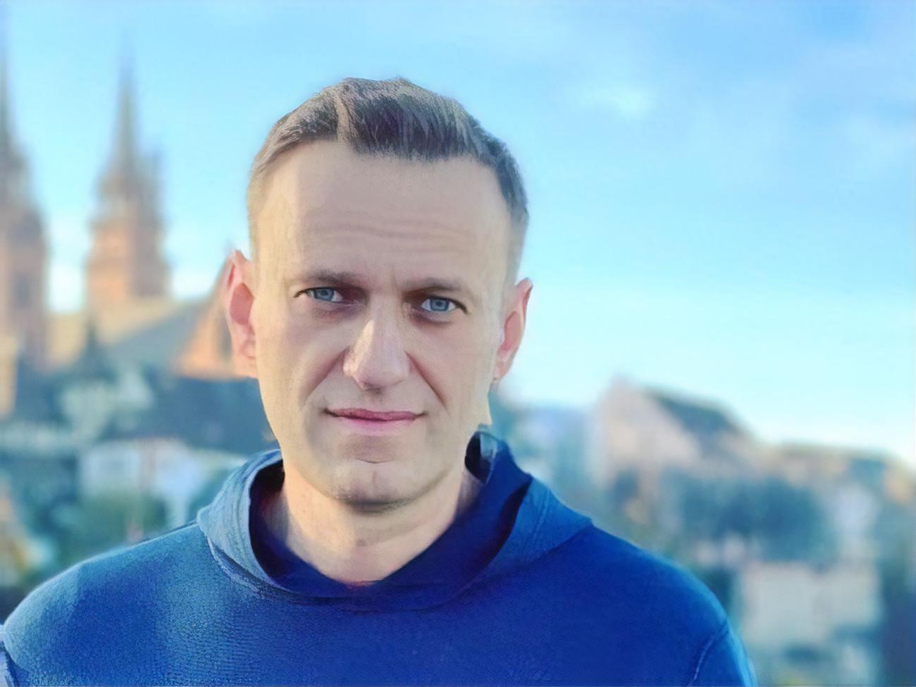 Навальный 17 января вернулся в Москву