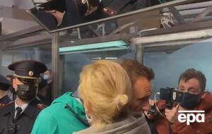 Навальный 17 января вернулся в Россию