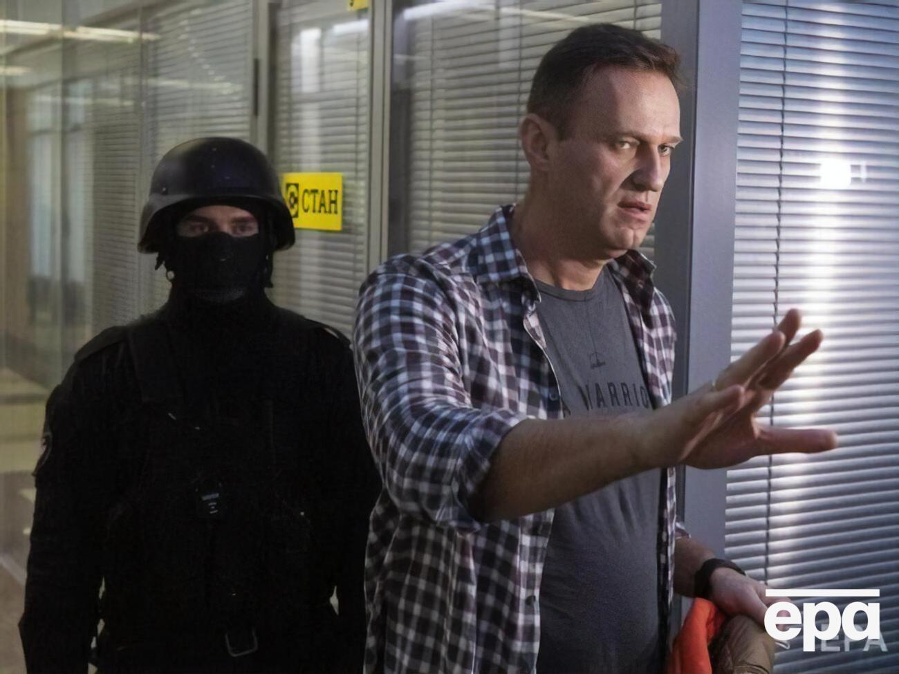 Навального затримали одразу після прильоту до Росії