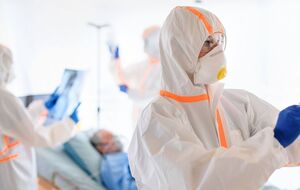 В период с апреля по декабрь 2020 года в Украине были госпитализированы 253 тыс. пациентов, инфицированных коронавирусом