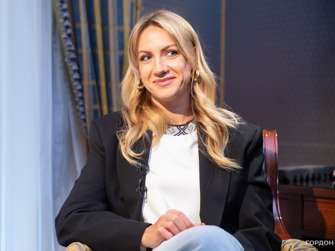 Никитюк:&nbsp;Я принесла картину Владимиру Александровичу. Он сидел в одном носке и в трусах в гримерке