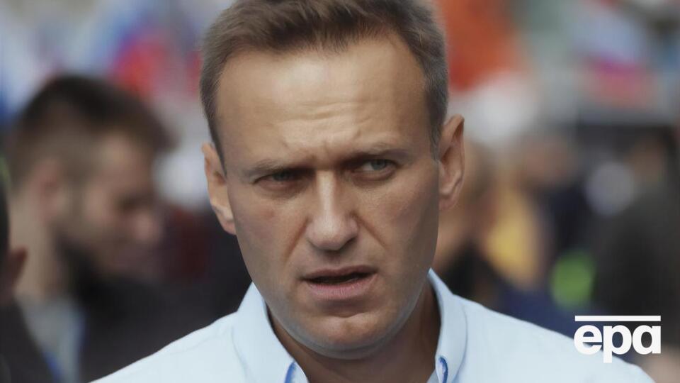 Навальный пролежал 18 дней в коме после отравления ядом из группы "Новичок"