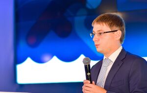 Костянтин Стеценко: Можливість купити через смартфон на $1000 акції модних компаній – Facebook, Amazon або Apple – викликала величезну купівельну спроможність