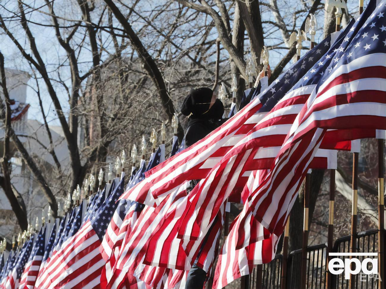 Количество смертей от COVID-19 в США&nbsp;резко возросло после Рождества