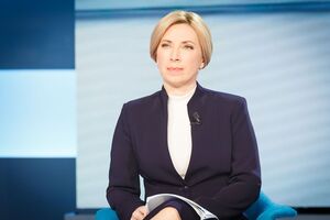 Ирина Верещук: Мне импонирует то, что он борется с коррупцией и не боится бросать вызов Путину. Но, насколько я знаю, Навальный не поддерживает возвращение Крыма Украине