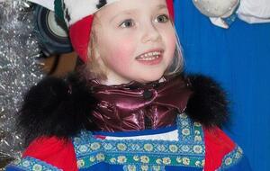 Ліза Галкіна взяла участь у шкільній святковій програмі