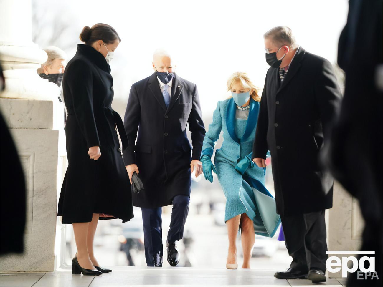 Джилл Байден для инаугурации выбрала наряд бренда&nbsp;Markarian в голубых тонах