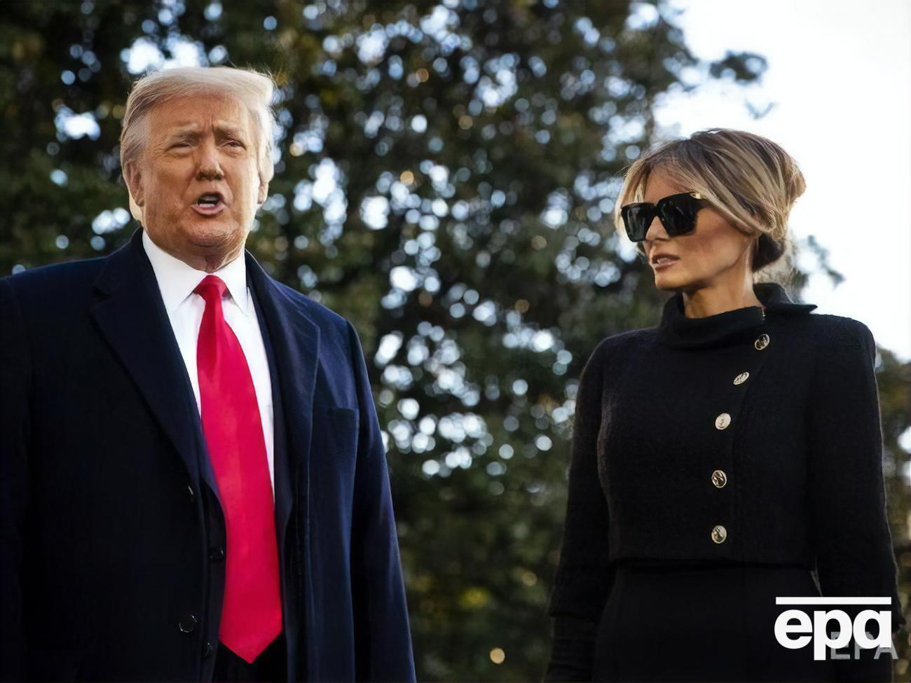 Меланья Трамп дополнила строгий образ солнцезащитными очками от Bottega Veneta за $440