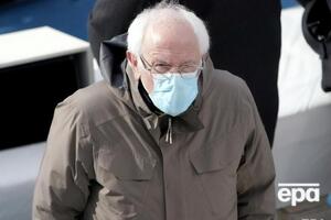 Сандерс на инаугурацию оделся потеплее