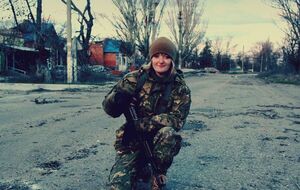 Котеленец воевала в составе ДУК "Правый сектор" и "Украинской добровольческой армии" на Донбассе в 2015–2016 годах