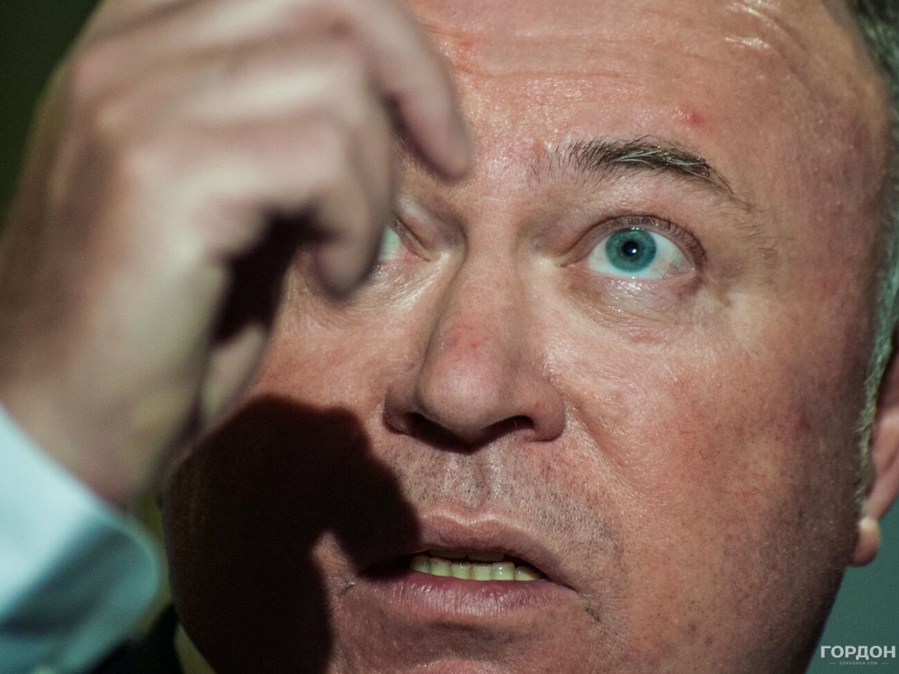 Караулов: Путину говорили: "Будем тебя, как соленого зайца, гонять по всему миру"