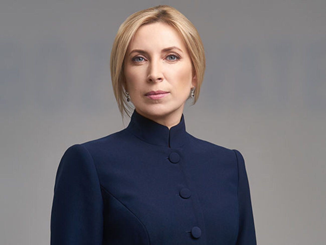 Опозиція повинна нас критикувати. Але коли ми говоримо про зовнішні пріоритети і як нам вибудувати свою політику, давайте об'єднуватися