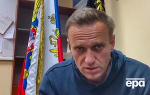 Навального задержали сразу после прилета в Россию