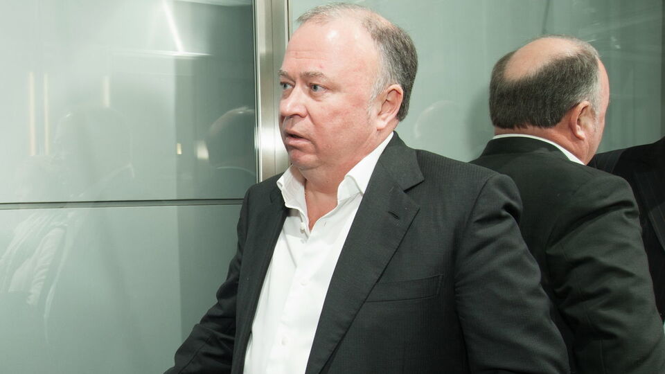 Караулов: Навальний буде там, а дружина тут. О, пасьянс який цікавий...