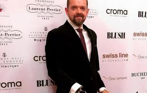 Гретарссон потерял обе руки в 1998 году