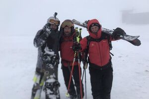 Рятувальники знайшли заблукалих сноубордистів