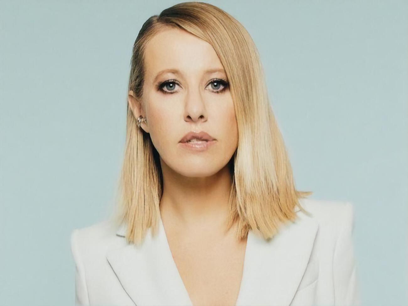 Собчак: Усі на пляж, а ти на йогу!