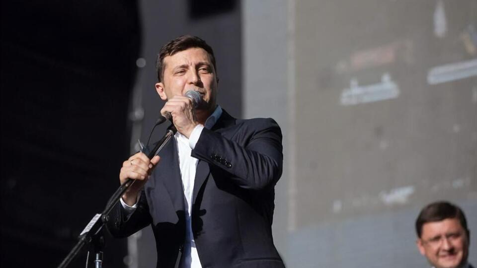 Зеленскому исполнилось 43 года