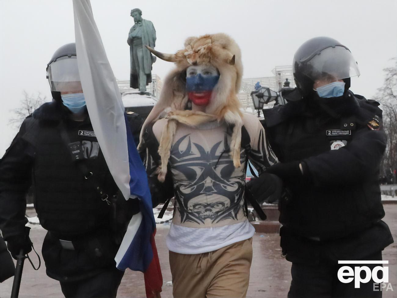 По оценке СМИ, митинги состоялись более чем в 100 городах РФ