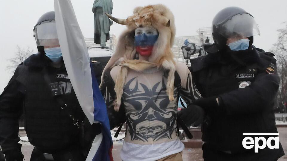 По оценке СМИ, митинги состоялись более чем в 100 городах РФ