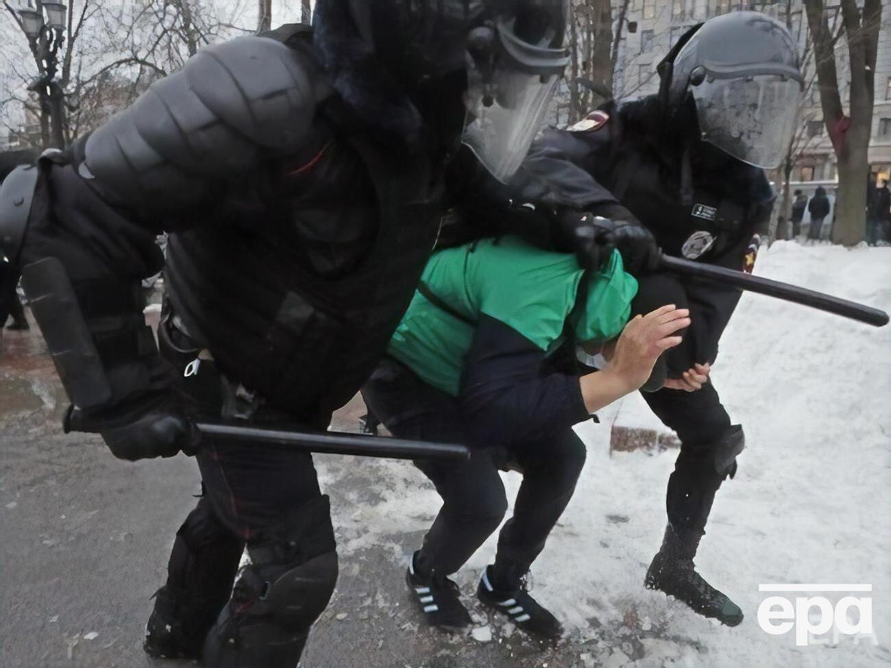 96 несовершеннолетних задержали в Москве