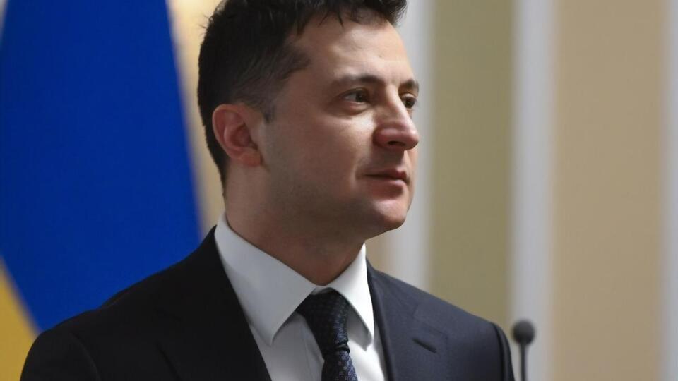 Засідання фракції, на яке прийшов Зеленський, почалося о 18.00