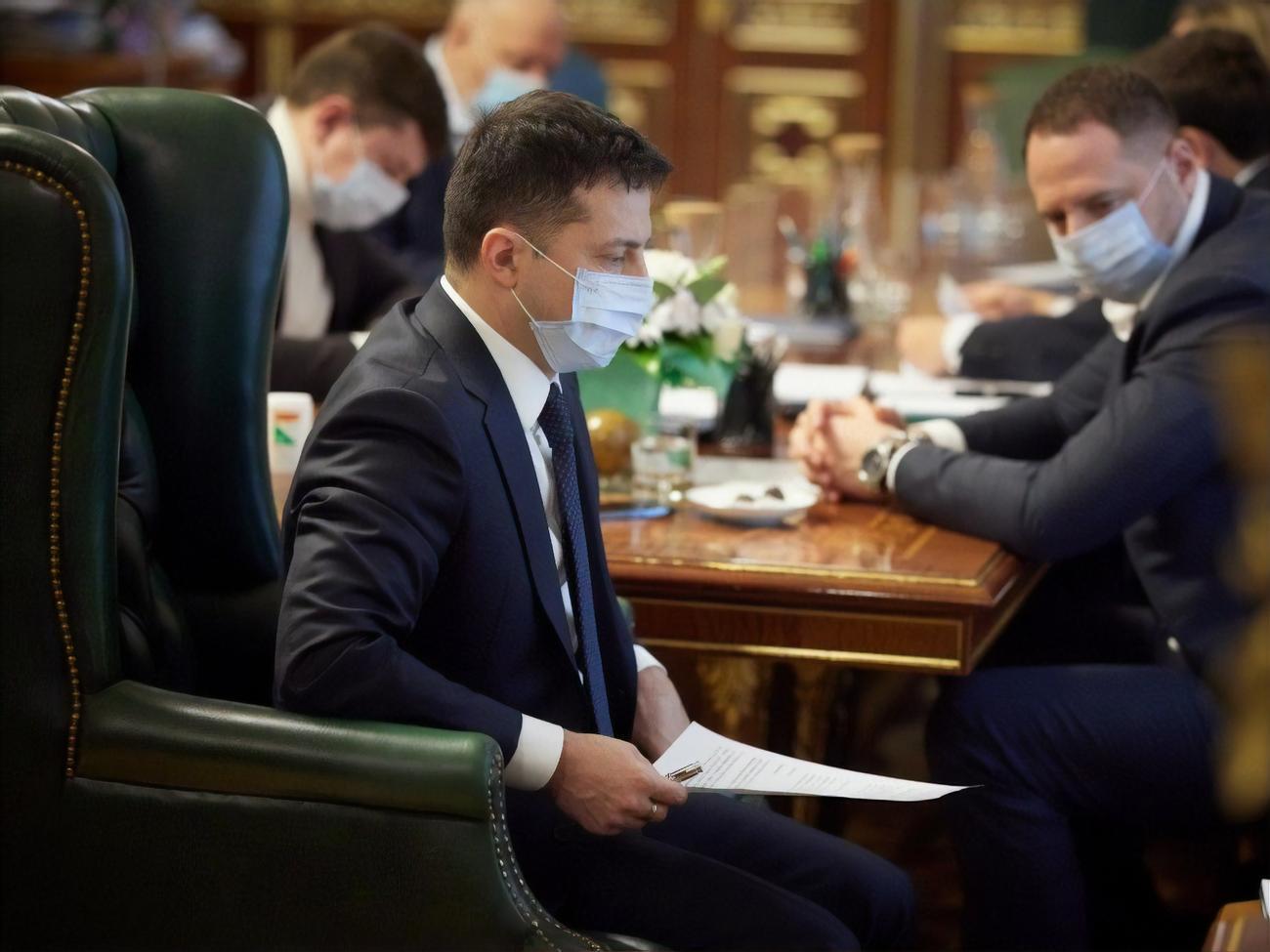 Зеленський пообіцяв озвучити деталі, що стосуються вакцинації, "найближчим часом"