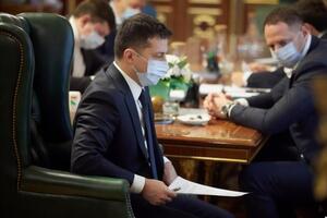 Зеленський пообіцяв озвучити деталі, що стосуються вакцинації, "найближчим часом"