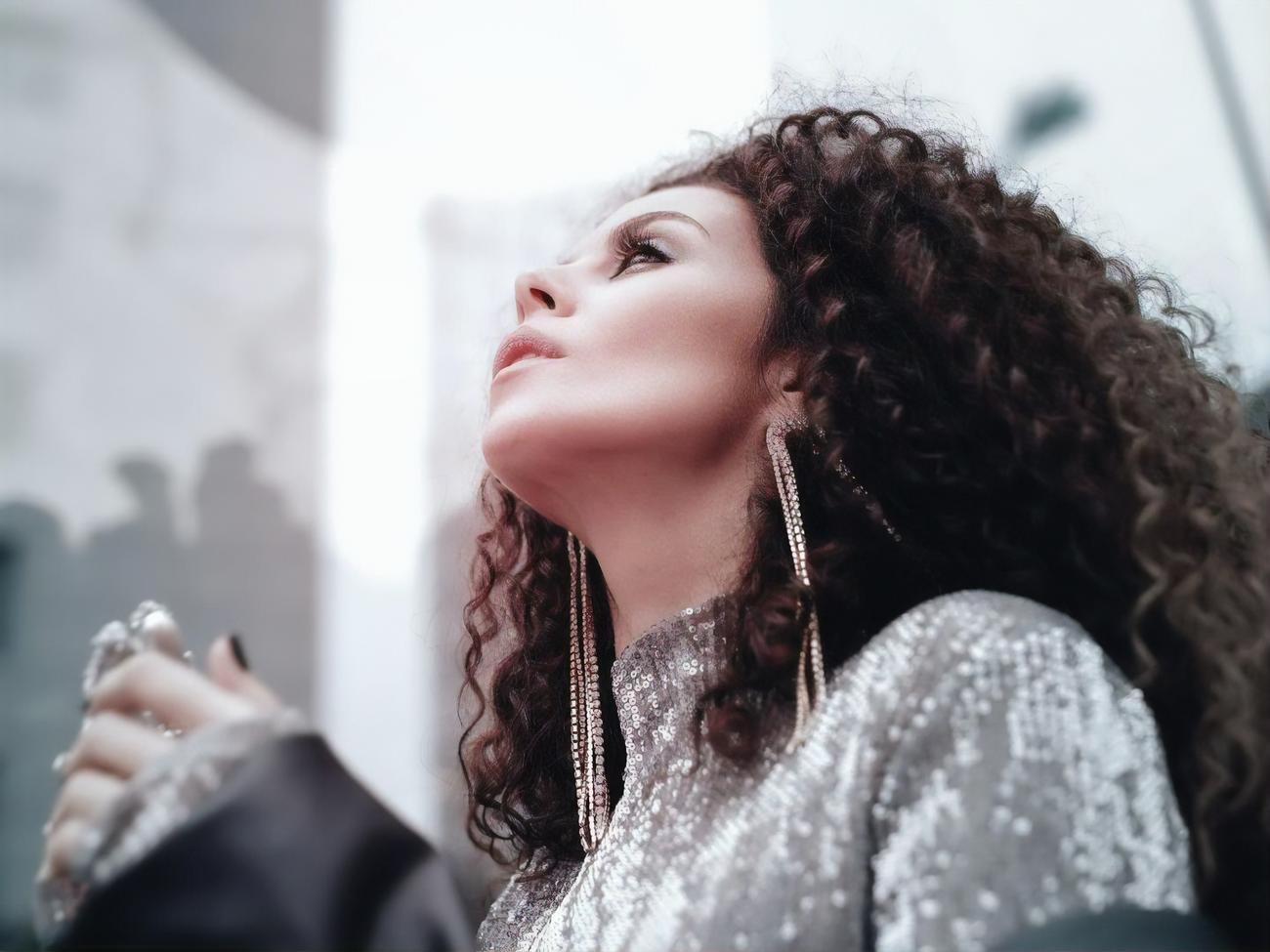 Каменських: Немає у світі місця теплішого і спокійнішого, ніж в обіймах мами