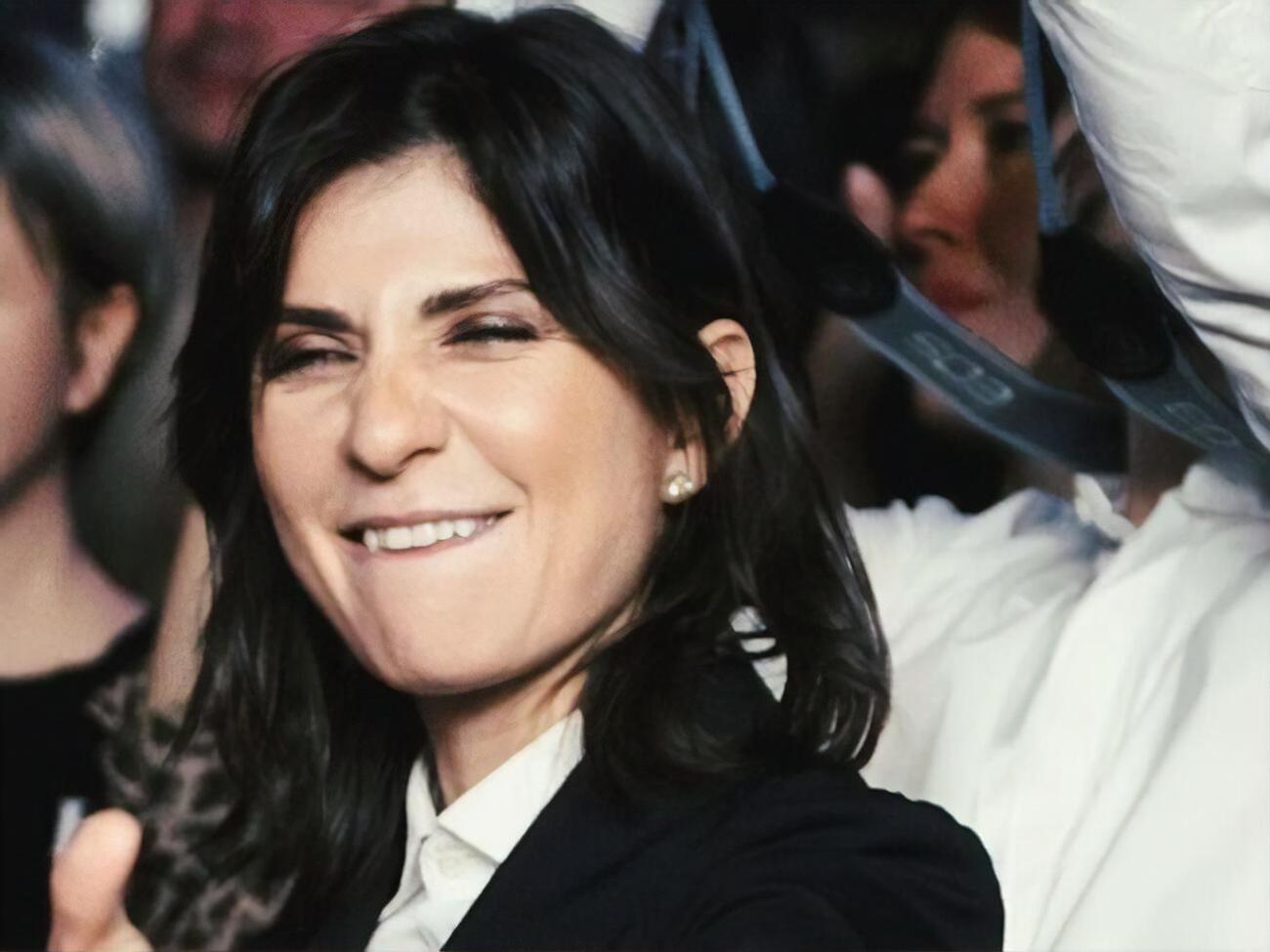 Семья Крапивиной в 1993 году переехала из Ашхабада в Киев