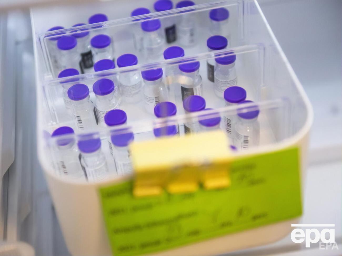 Україна може отримати вакцину в лютому