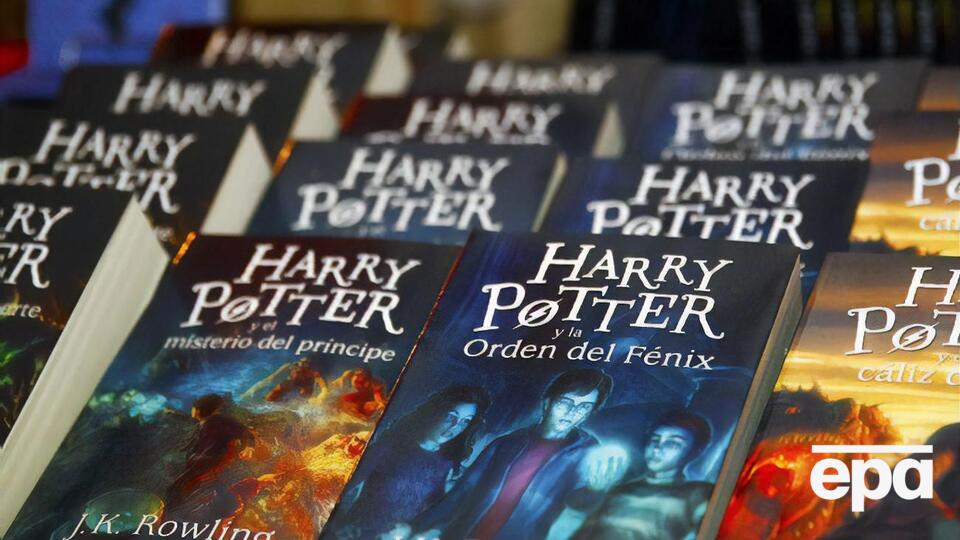 В мире продано более 500 млн экземпляров книг о Гарри Поттере