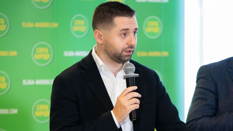 ЗМІ показали повідомлення Арахамії, адресоване нардепам