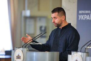 Арахамія: До роздвоєння особистості потрібно звикнути